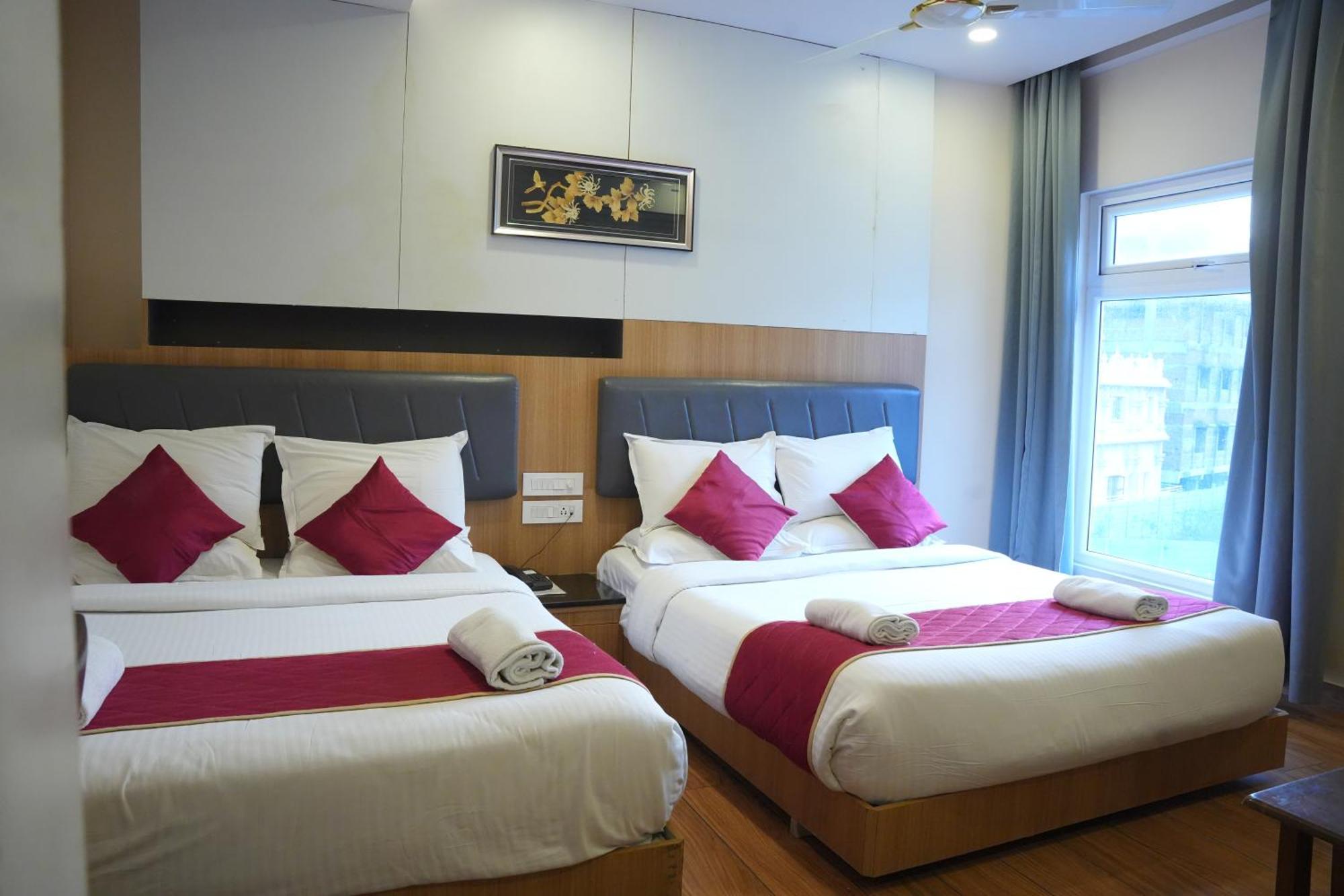 Kvp Golden Inn Tirupati Eksteriør billede