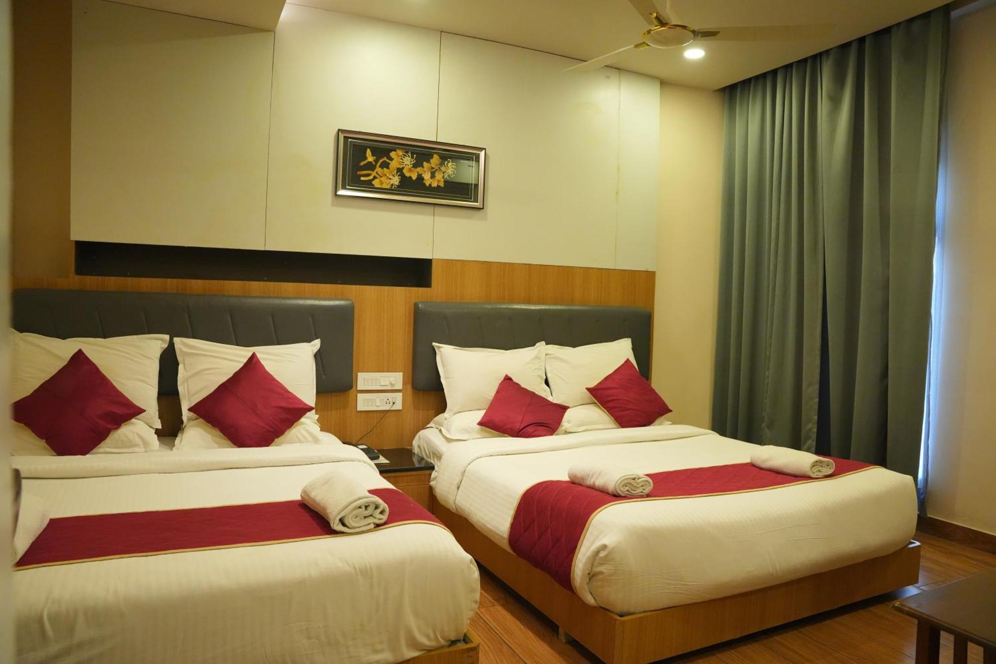 Kvp Golden Inn Tirupati Eksteriør billede